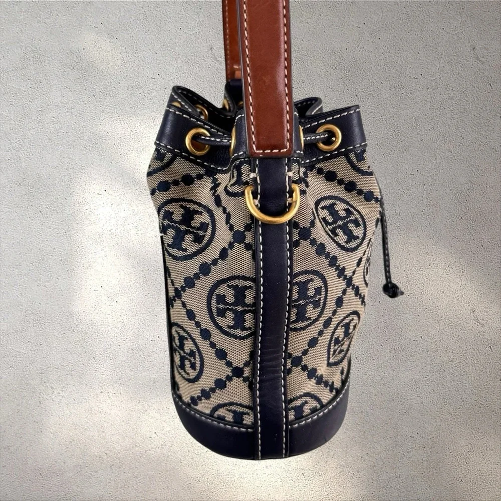 Tory Burch tory burch
